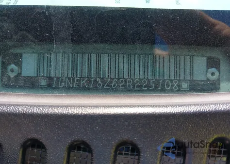 2002 Chevrolet Tahoe Lt z USA, uszkodzony, nr VIN 1GNEK13Z62R225108